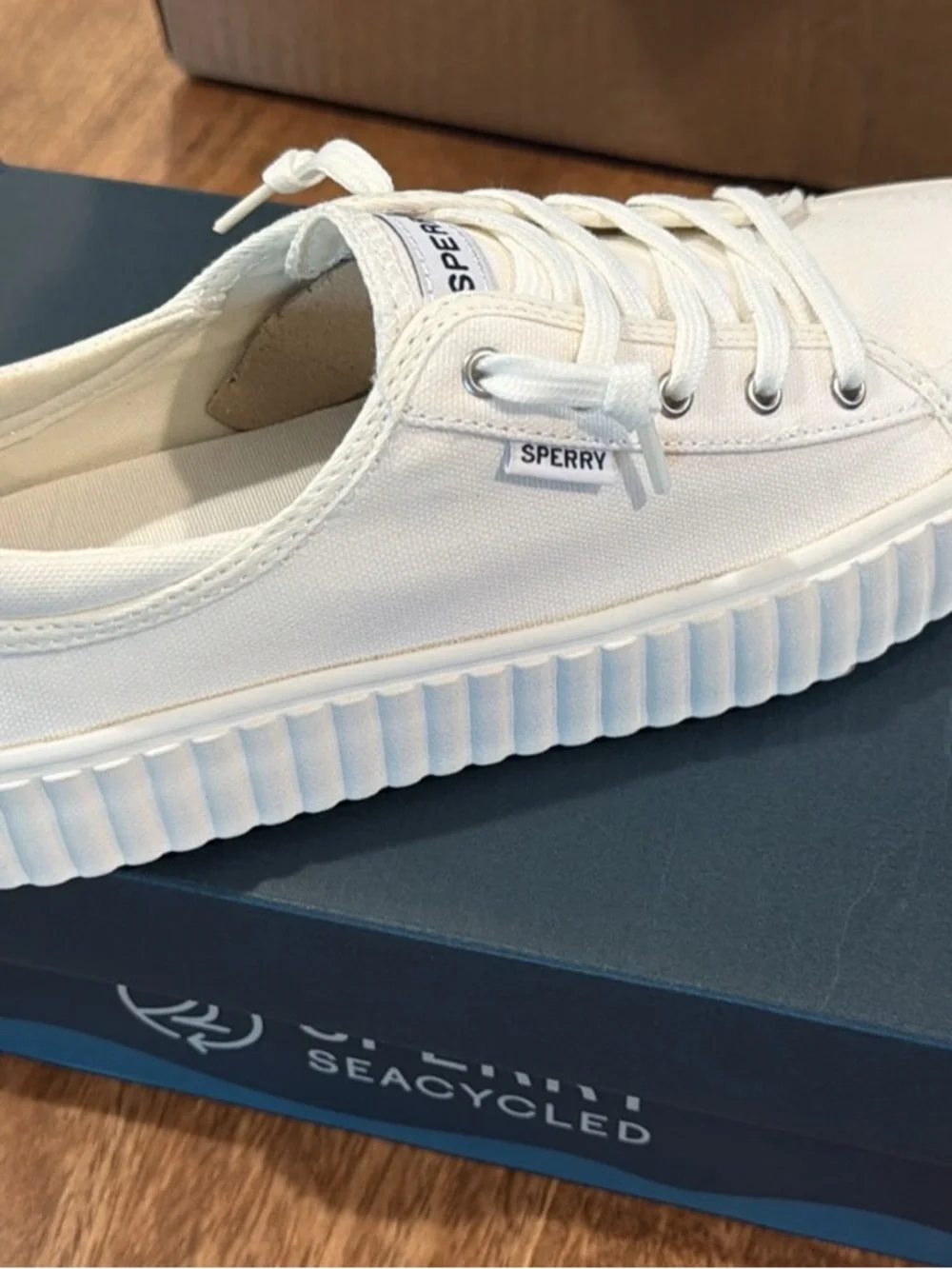 Sperry Men's White Canvas Ribbed-Platform Boat Sneaker